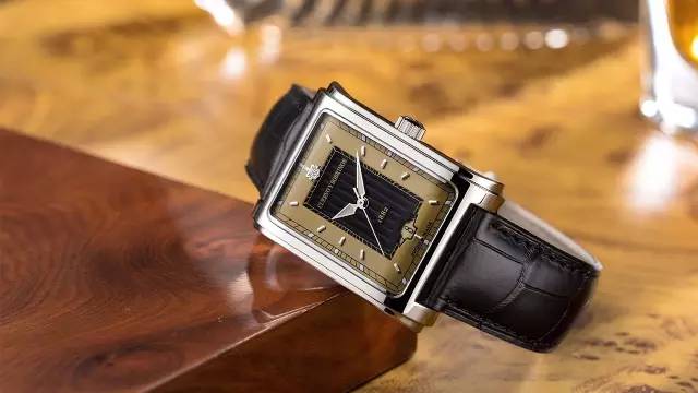 圆形表好看还是方形表好看,看完这八张图有什么感觉