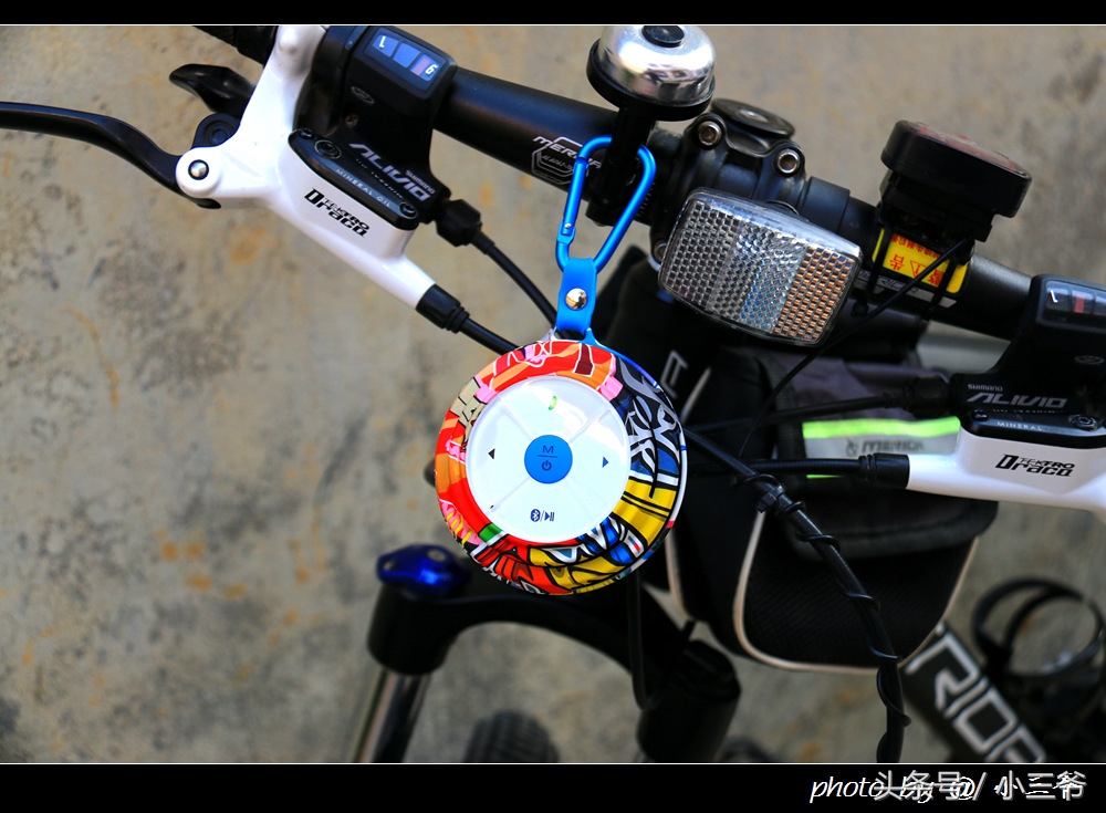 音乐和运动爱好者的福音-不见不散E1便携式蓝牙音箱评测