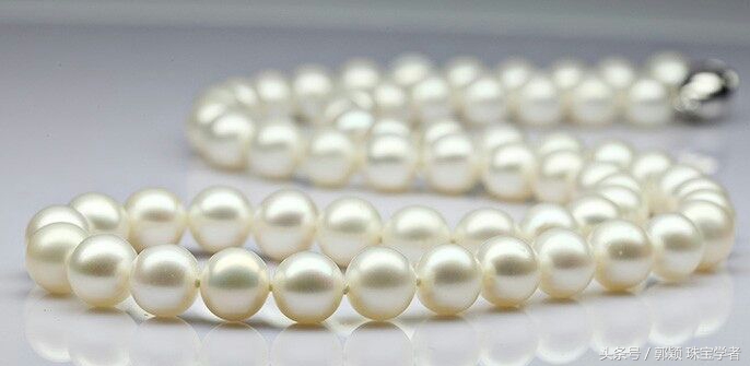 真正的天然珍珠是有什么颜色,天然珍珠是什么样的