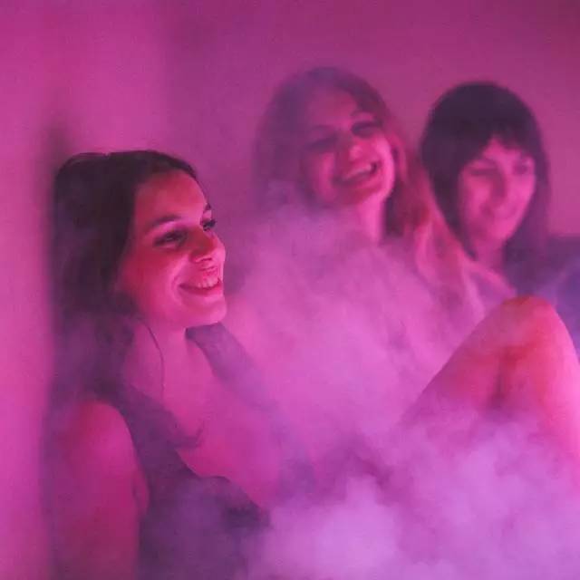 扎心不？彩妆老司机YSL这次开了艘游轮接你去剁手！