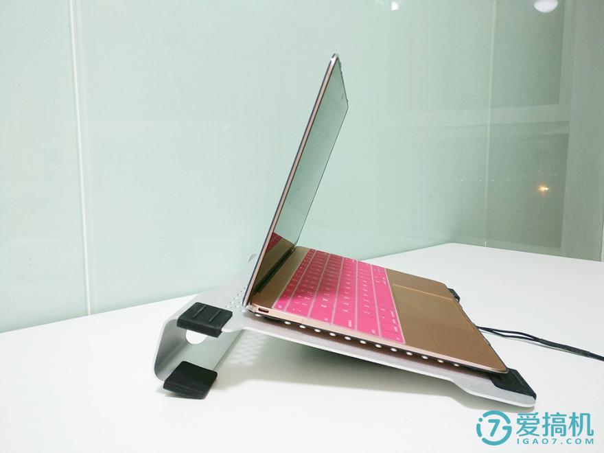 驱走闷热，给你的PC“冲个凉”！——ORICO全铝DIY双风扇笔记本散热垫体验