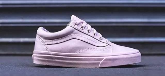 小白鞋已经out了，小粉鞋集锦，穿出公主范