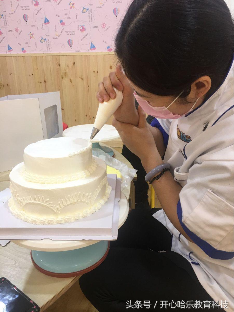 蛋糕烘焙店怎么选址,蛋糕烘焙店开在哪里最合适