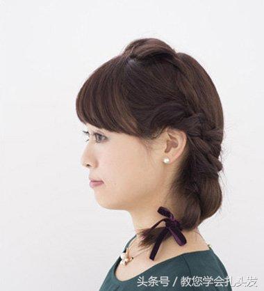 简单的发型给你带来不一样美,很引人注意的发型简单又好看