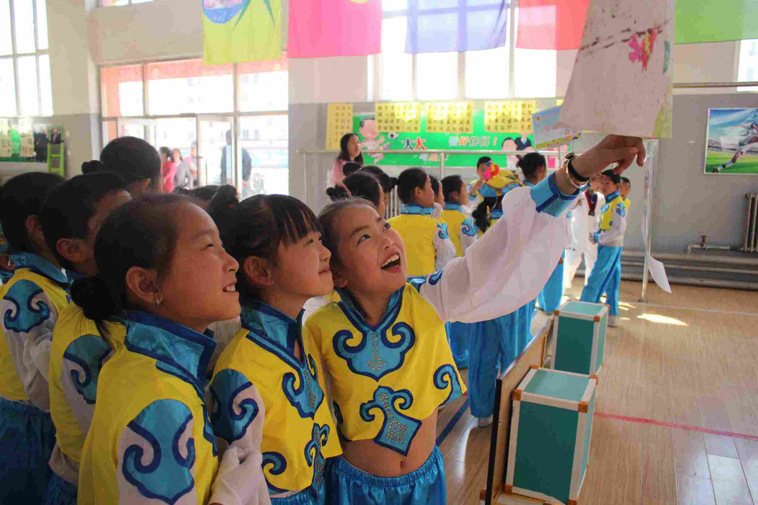 小学足球联赛校长杯开幕式,小学足球艺术节开赛