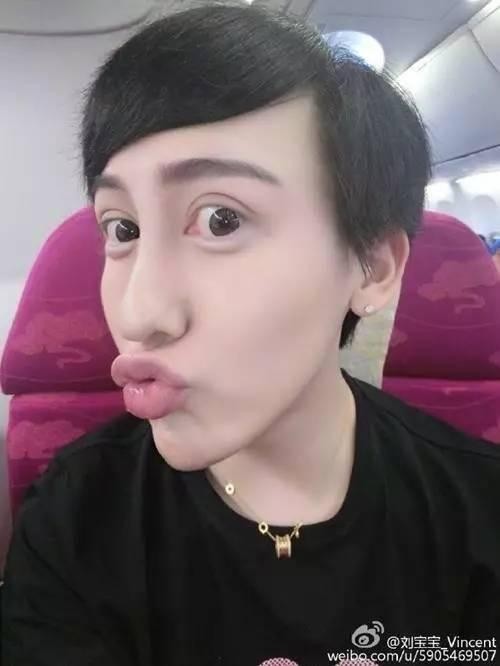 一眼就秒杀刘梓晨的“鱼精女”，看她整容后的脸感觉今晚会做噩梦