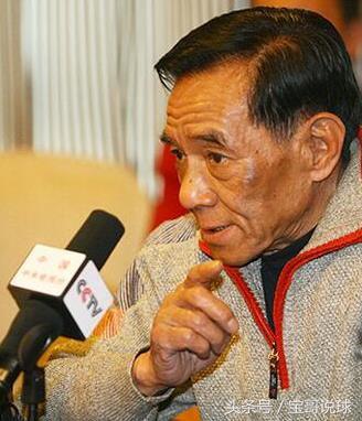 曾雪麟好友,曾执教两支非洲国家足球队,少年时却是游泳健将!