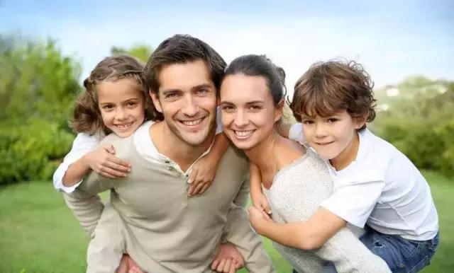 宝爸宝妈家庭教育案例分享,采访宝妈宝爸有关教育的问题