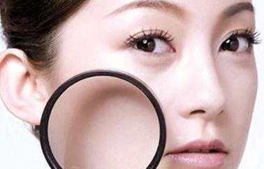 毛孔粗大怎么办用什么护肤品好,毛孔粗大怎样化妆才能遮住毛孔