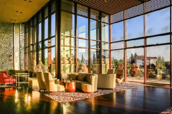 滇池度假区华邑酒店,昆明南亚之门华邑酒店