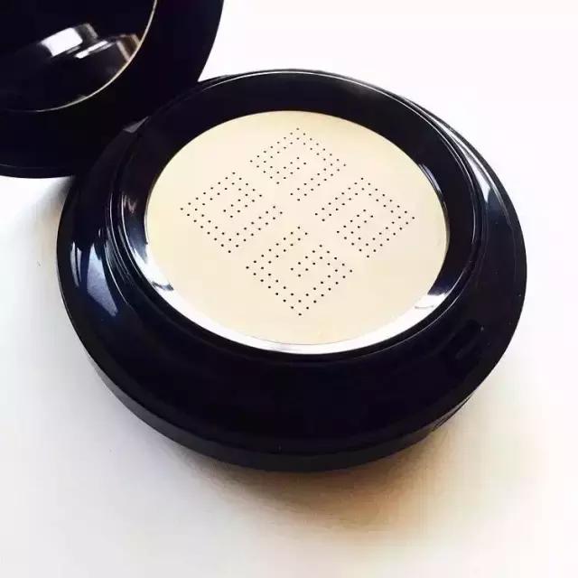 几款轻薄气垫拯救你的烈烈夏日!