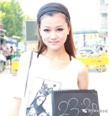 网红以前照片和现在照片转换,千万网红晒旧照对比现在