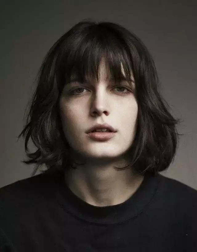 剪了短发不好看,剪了短发不蓬松