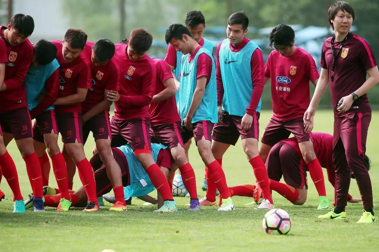 男足u20意大利,中国男子足球队u18集训