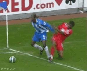 足球搞笑庆祝动作gif,足球过人gif