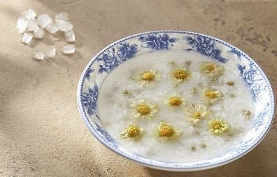 三招五式,调出好脸色,当然是中医食疗