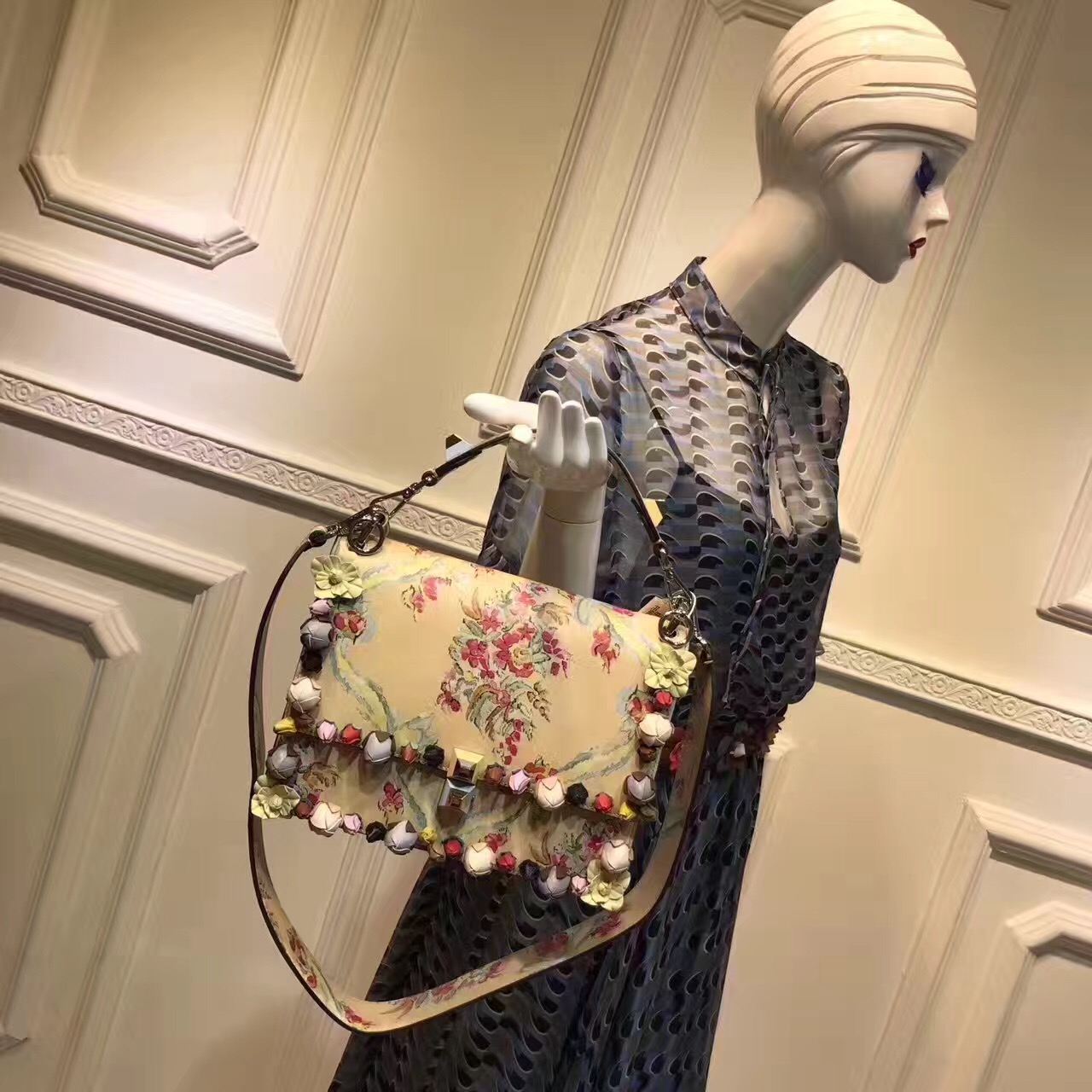 fendi包包哪一款最好看,fendi包最新款