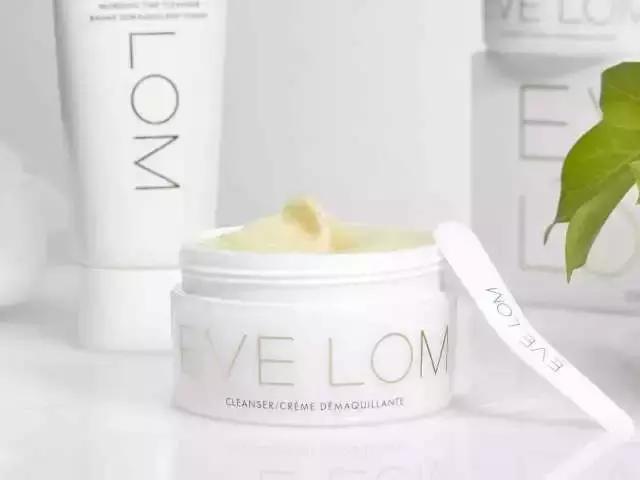 怎样卸妆才干净？卸妆不对，分分钟毁容！