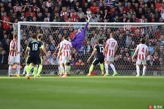 英超斯托克城vs曼联,英超第25轮埃弗顿1-3负于狼队