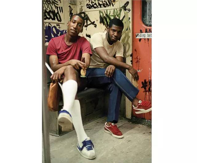 据圈内人说，鞋头们最近都在疯狂购入这双鞋！