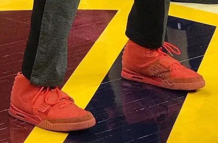 塔克季后赛球鞋,季后赛球鞋