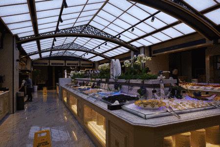 海鲜自助中的平价战斗机，还没支口红贵