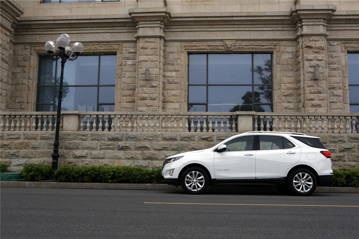 福特锐界和雪佛兰探界者试驾评测,雪佛兰探界者试驾视频1.5t胖哥