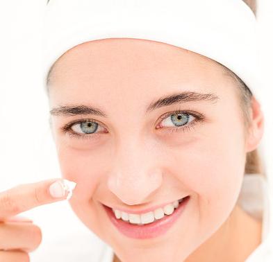 洗面奶什么时候洁面最合适,怎样用洗面奶才有效