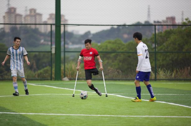 颜值最高的足球,李毅足球运动员视频