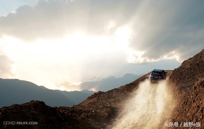 荣威w5小车,每日一车rx270