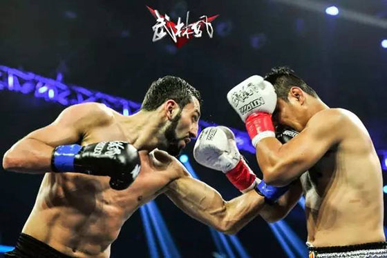 一龙最近两场被谁ko了,一龙ko美国不败拳王