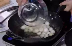 紫甘蓝大人怎么吃,紫甘蓝的正确吃法是什么