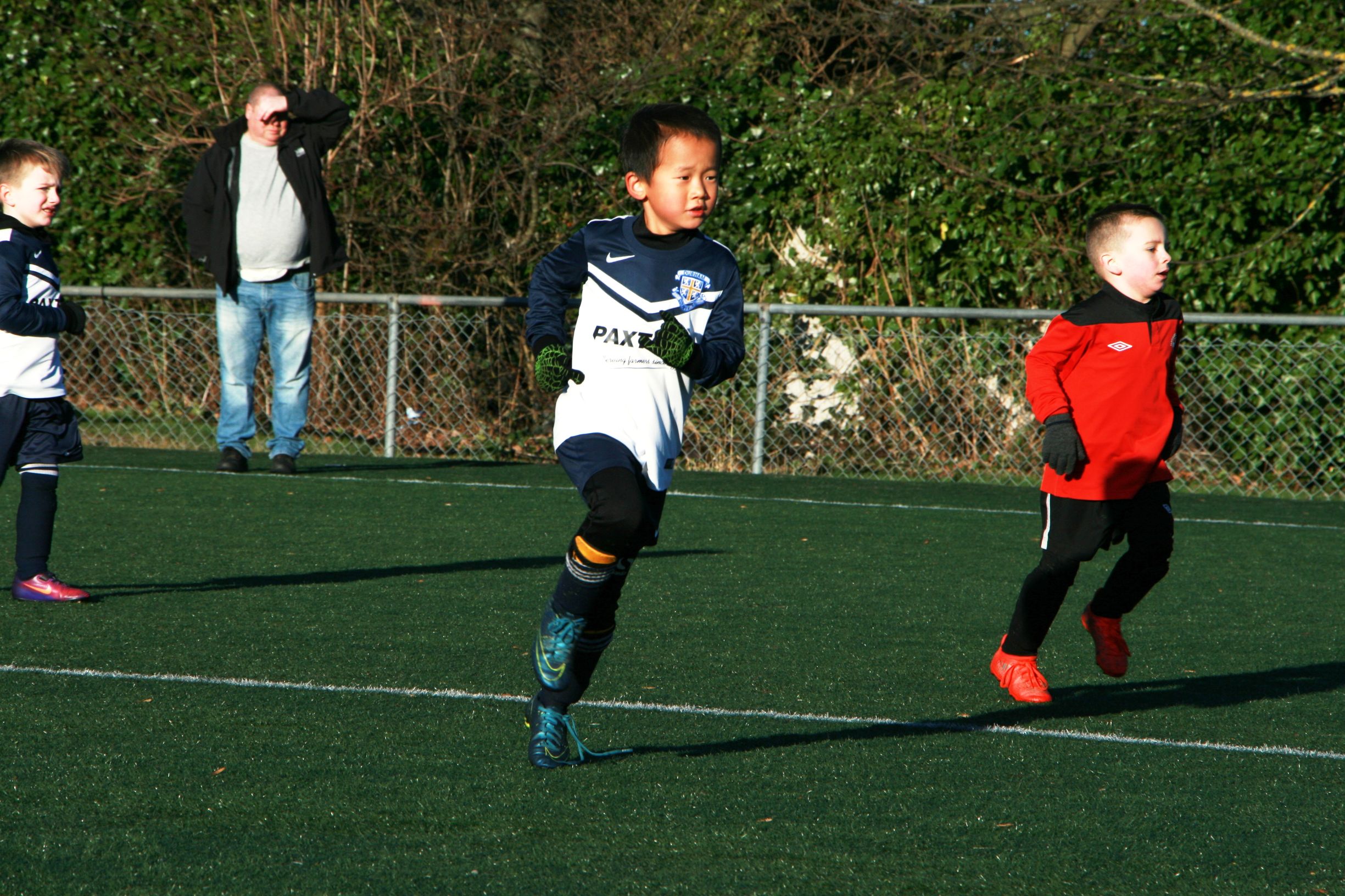 一个中国足球运动员的成长历程,一个足球少年的传奇一生