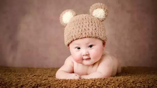 生孩子三天报喜准备啥,孩子过百日有什么讲究