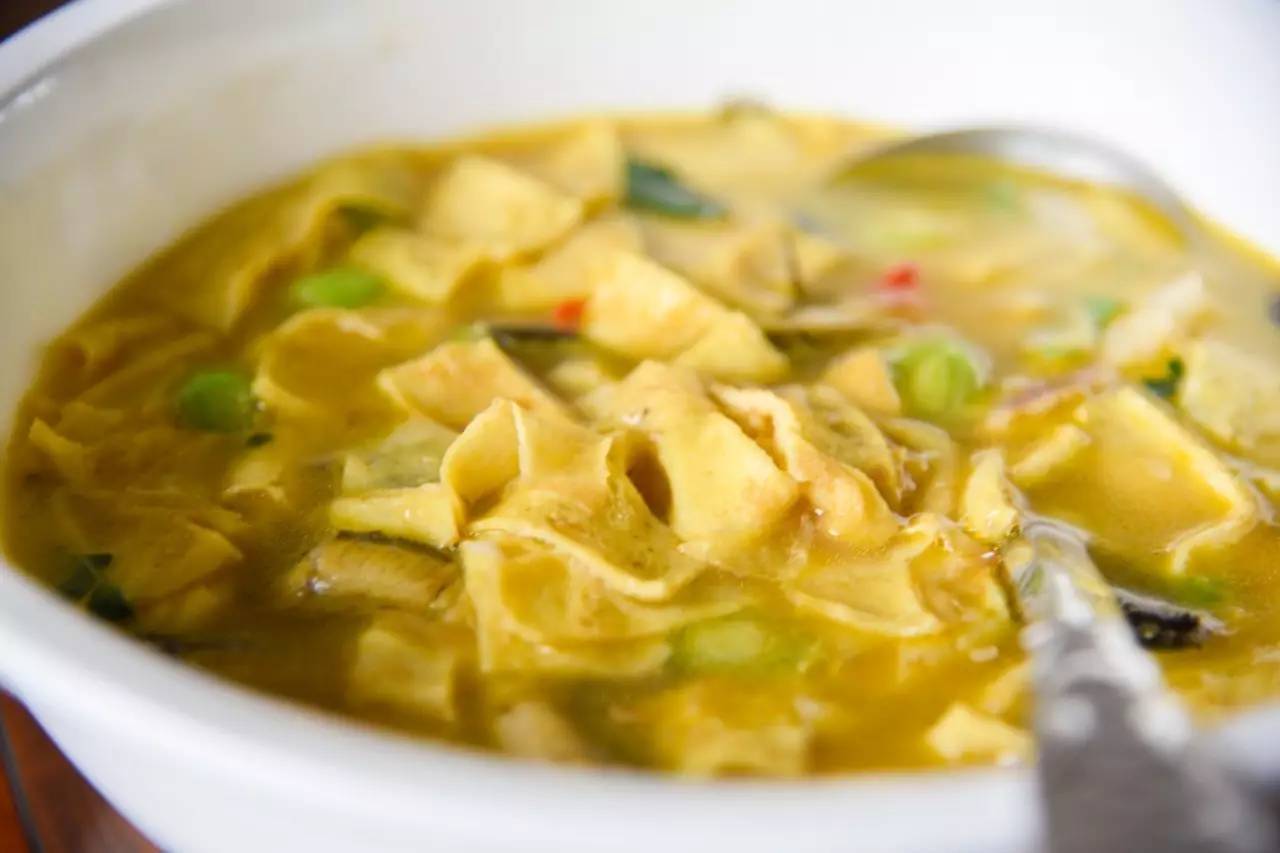 北石：江西上饶灵山告诉我，原来石头也可以一柱擎天！