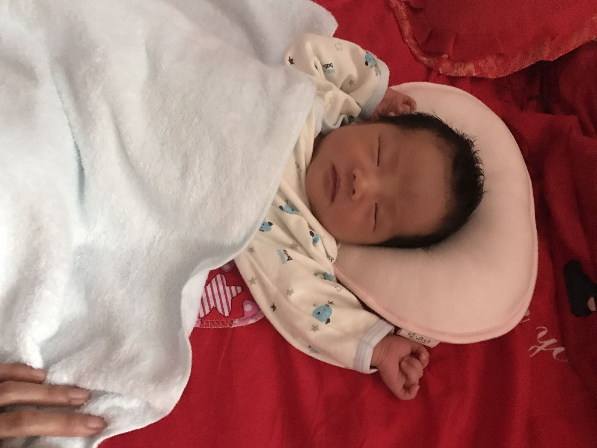 医生的怪里怪气，肛检内检让我直发抖，这辈子再也不要进产房了！