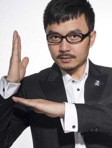 好励志！没上过大学的他们却可以在娱乐圈呼风唤雨