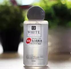 爽肤水柔肤水精华水区别,爽肤水精华水柔肤水如何选择