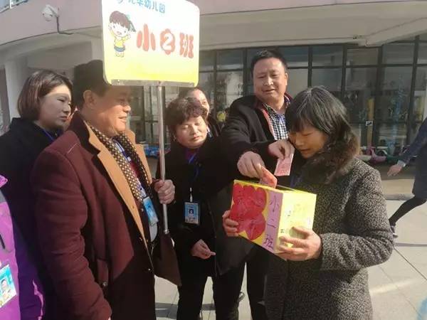 五月的小可爱们视频,五月可爱的小宝宝