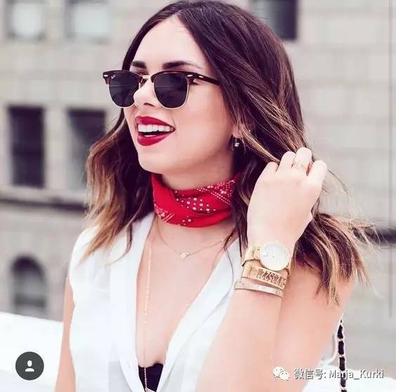 小方巾的时尚搭配,小方巾怎么系有高级感