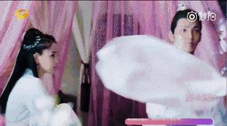 现在就只有“霸道总裁要上我”才能满足老夫抖M的少女心啦！