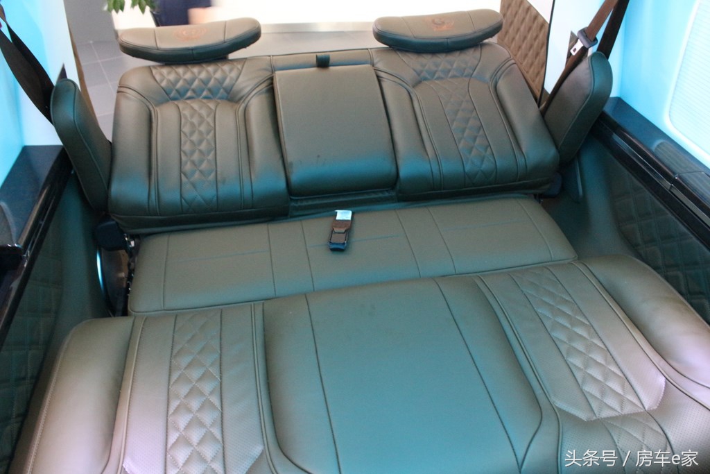 奔驰埃尔法商务车改装房车,gmc和埃尔法房车