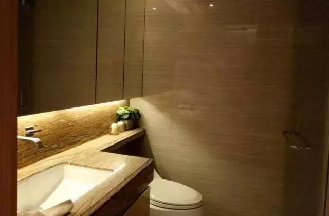 厕所排气扇风水禁忌大全,厕所门冲楼梯的风水禁忌