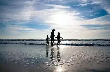 曲韵「系列公益微课」｜成为成就孩子的家长