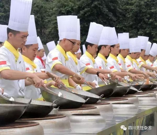 小翻锅的原理,家用炒锅翻锅技巧的讲解及视频