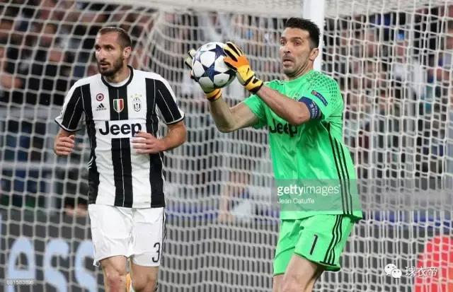 皇马球迷文化底蕴,皇马17-18赛季球衣解读