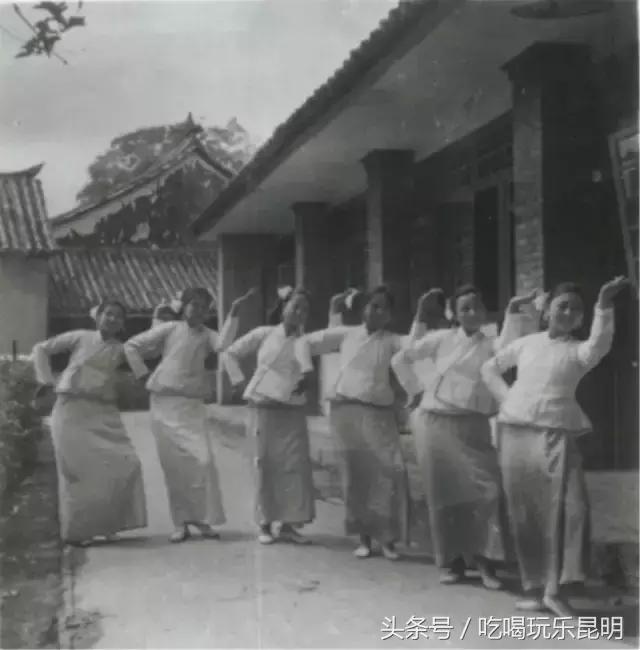 再见了龙狮城,再见了八年级