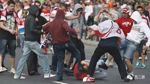 2018世界杯足球俄罗斯,俄罗斯足球流氓