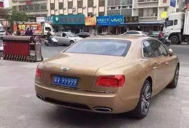 奥迪a8最好的车牌号,中国最贵的四辆车是什么车