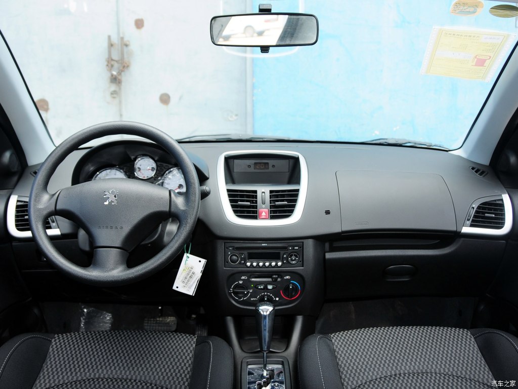 年轻人的第一台车5万以内,年轻人第一辆车5万左右